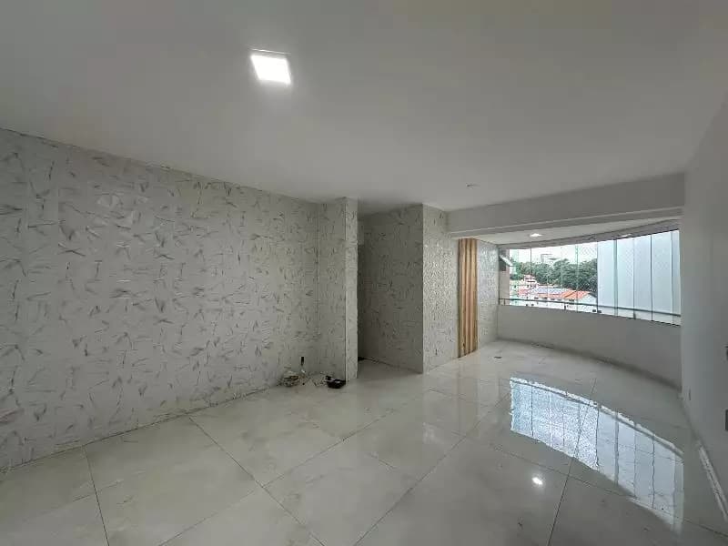 Apartamento para venda no centro com 03 quartos.