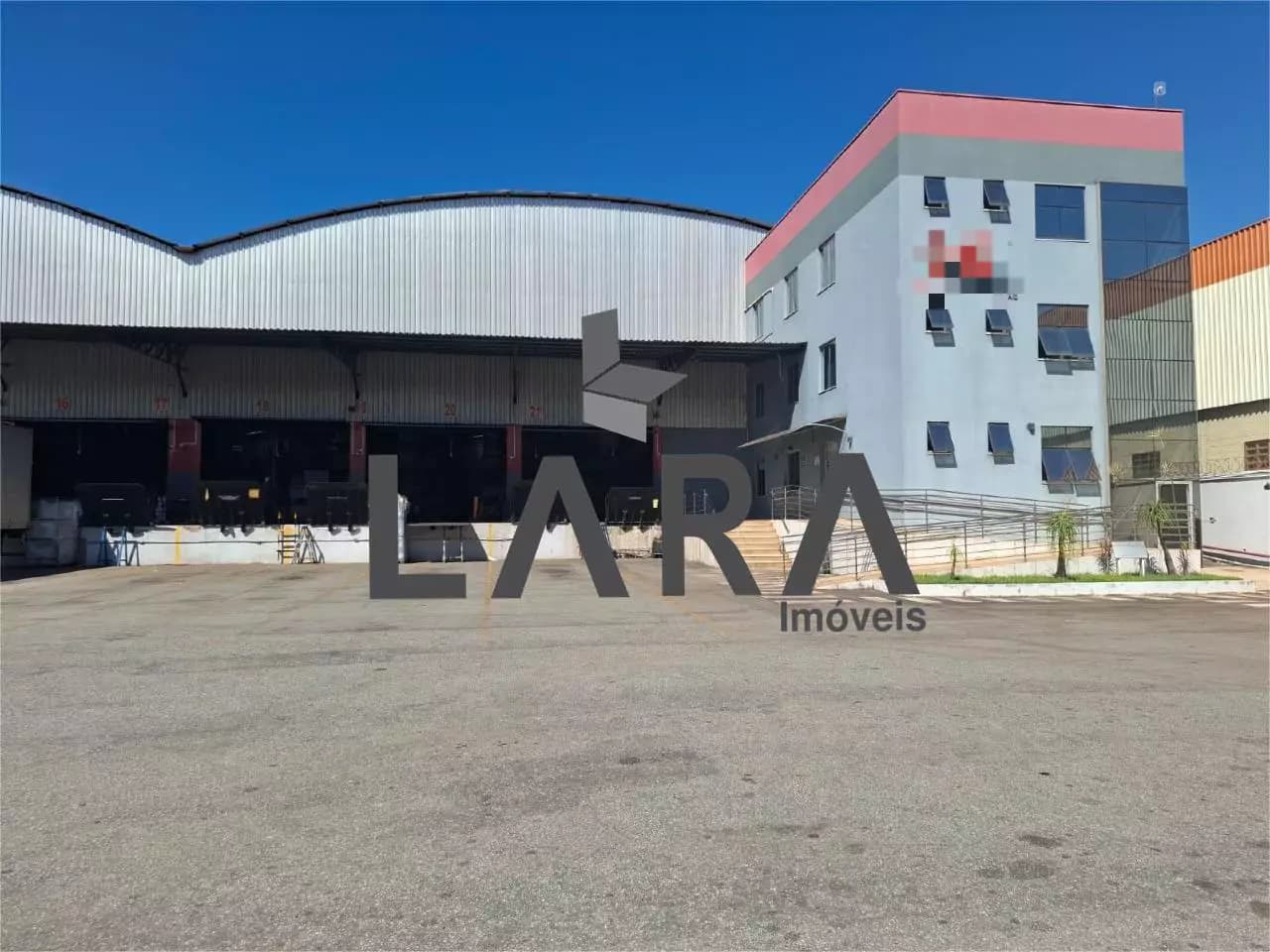 Galpão Industrial à Venda em Tupanuara, São Joaquim de Bicas – 8.674,64 m² Interna