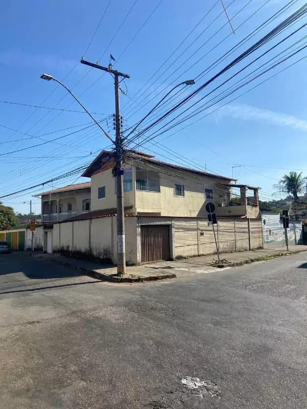 Casa à venda, 4 quartos, 1 suíte, chacara - Betim/MG