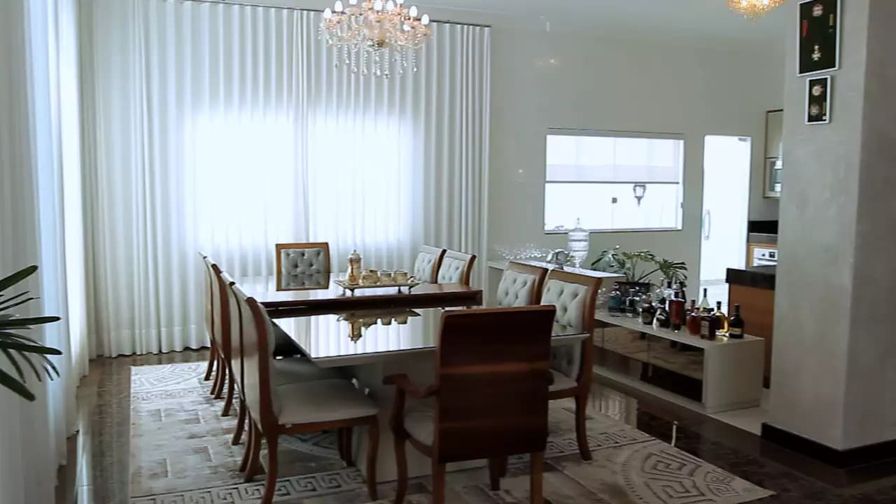 CASA TRIPLEX À VENDA NO RESIDENCIAL OURO VERDE