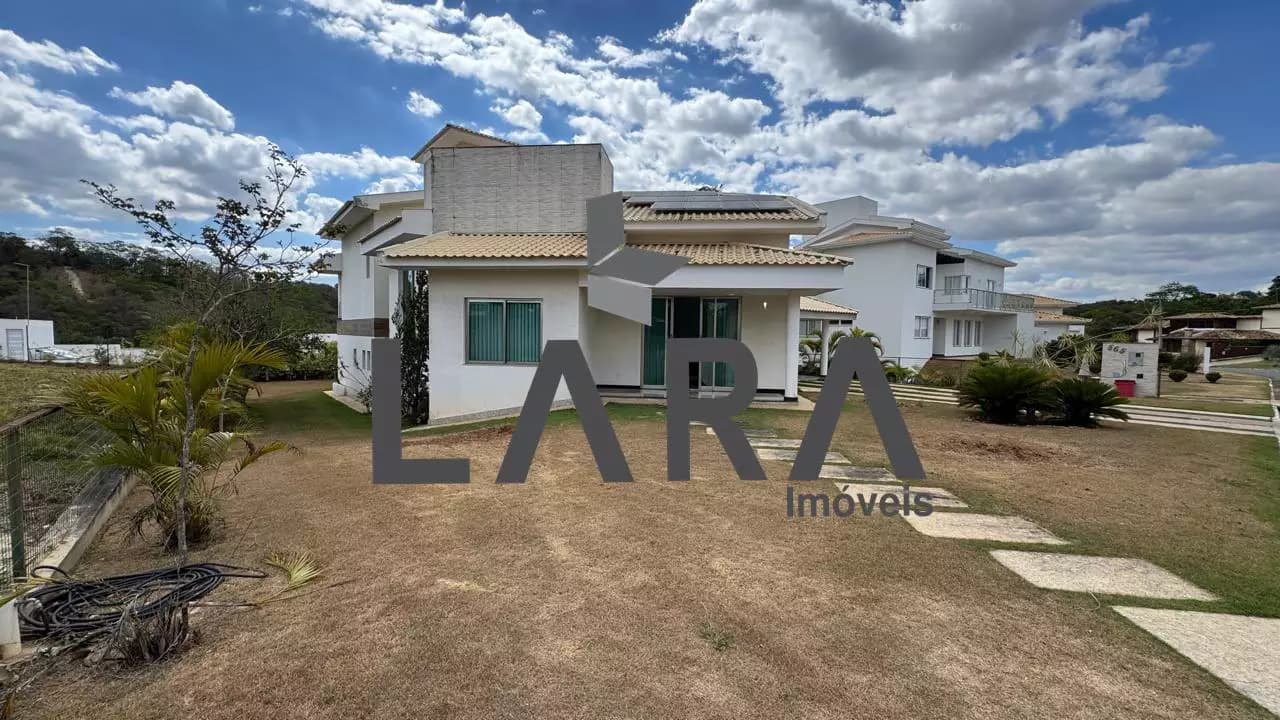 Casa em Condomínio à venda, 4 quartos, 3 suítes, 4 vagas, Residencial Montserrat - Betim/MG